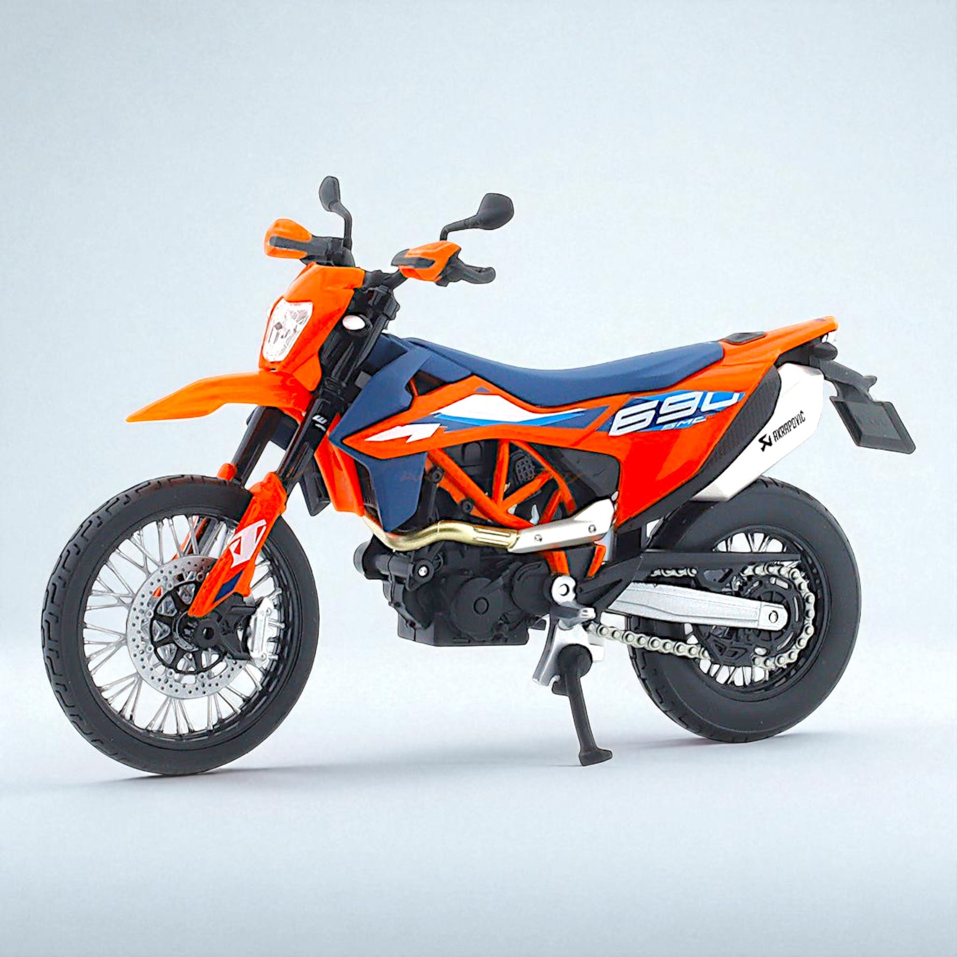 Bburago Maisto KTM 690 SMC R - 1:12 Official Licensed Die-Cast Bike Model Bburago