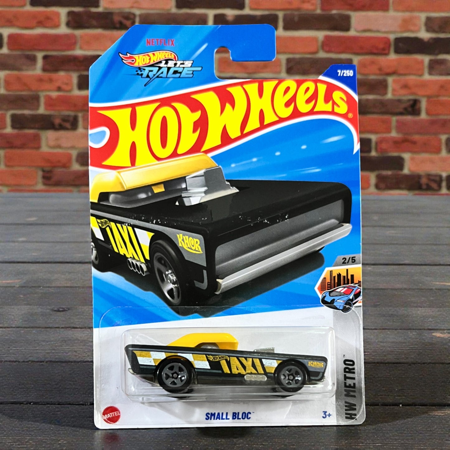 Hot Wheels - Small Bloc - 7/250 - 2025 Edition - IMPORTED Mattel