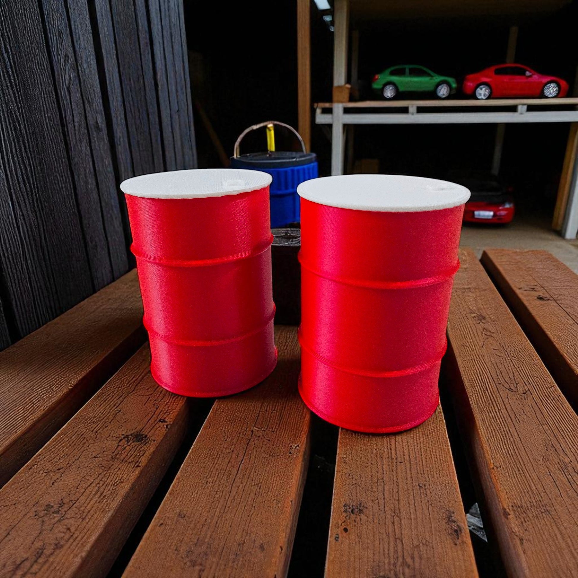 Miniature Oil Barrel Drum (50 mm Height) - Red Barrel with White Top for Dioramas, Garage Displays & Scale Models Sentosa