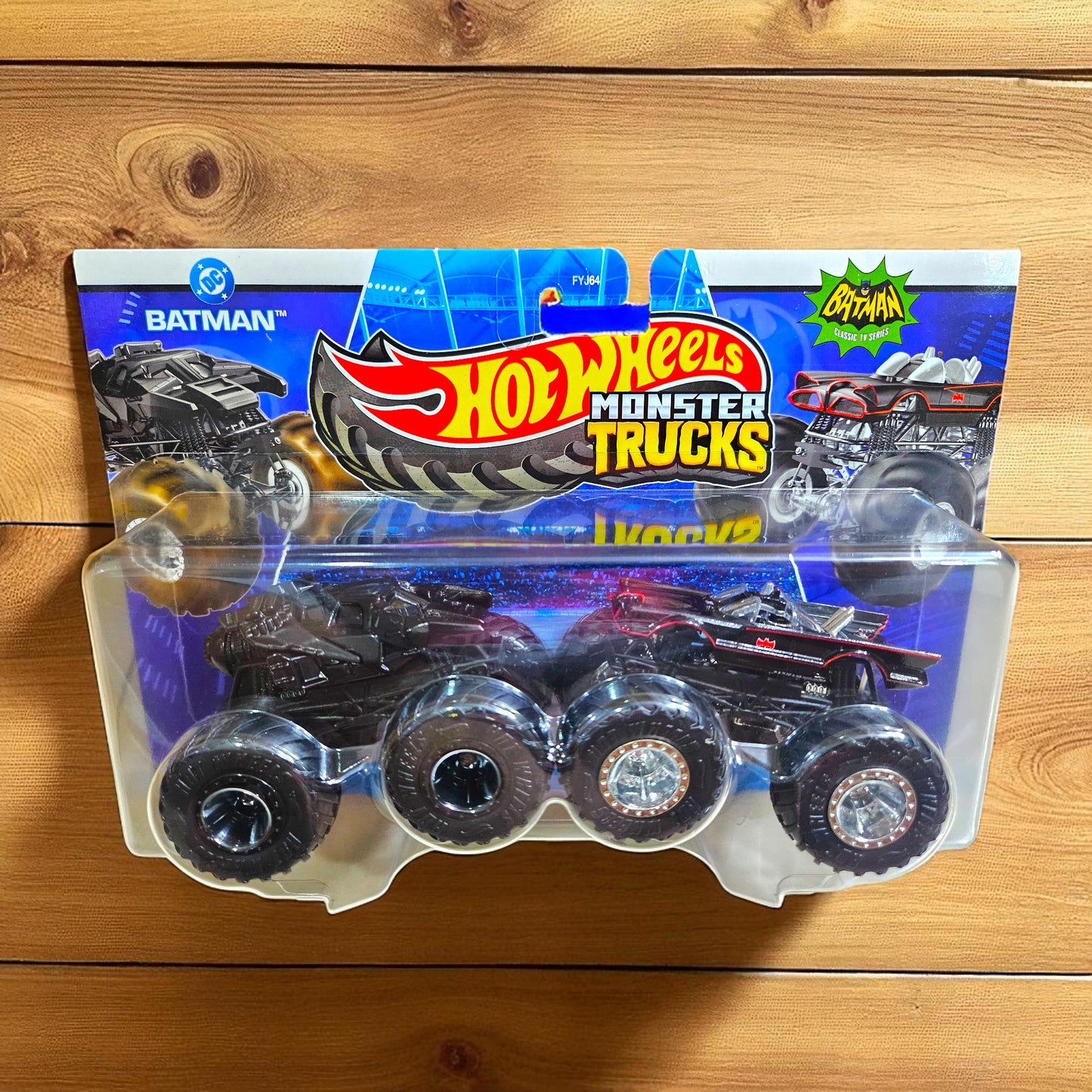 DC Batman & Classic Batman - Original Hot Wheels Monster Truck Demolition Doubles FYJ64 (2025 Edition) Mattel
