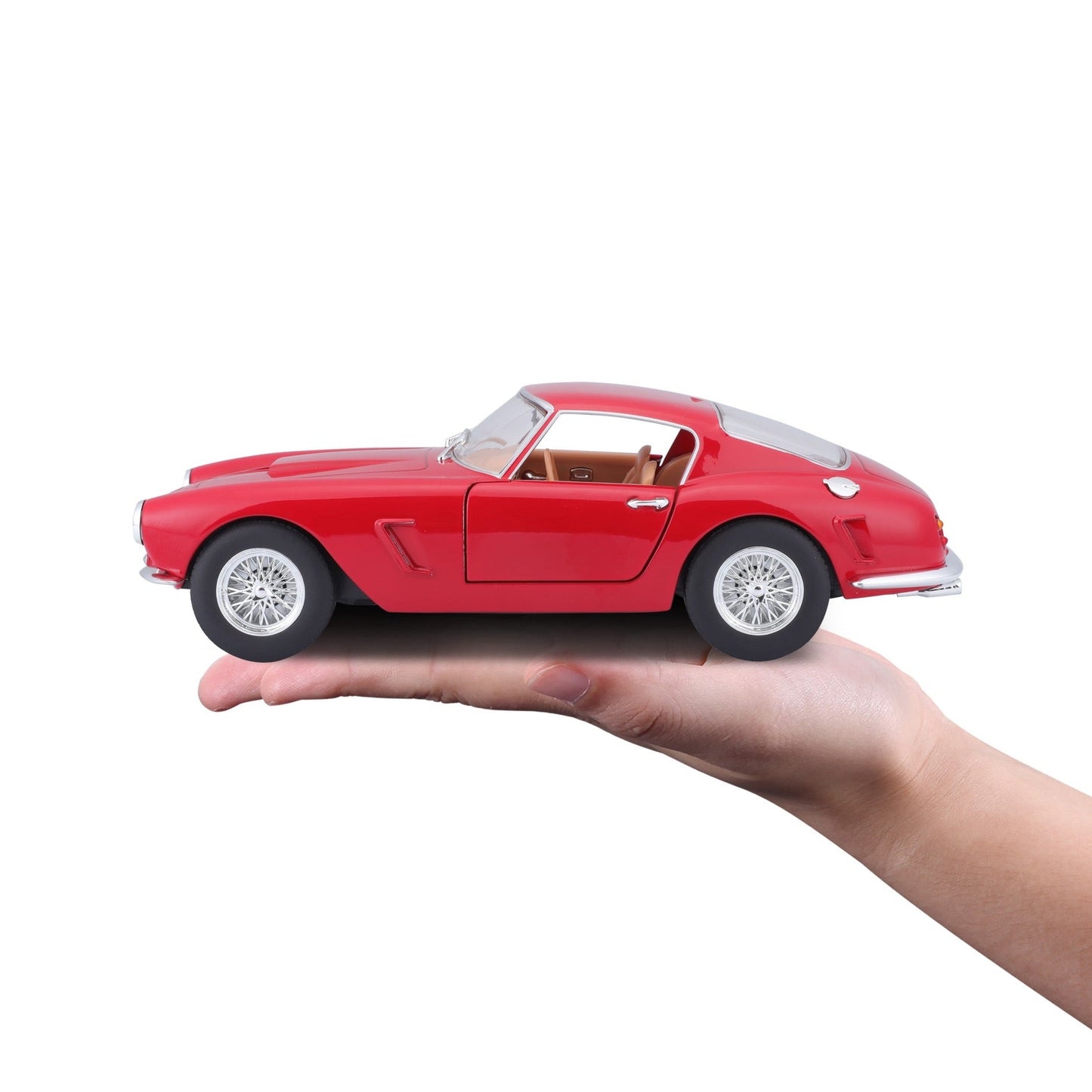 Bburago Ferrari 250 GT Berlinetta Passo Corto 1:24 Scale Red Die-Cast Model Car With Clear Display Case & Stand – Collector’s Edition Bburago